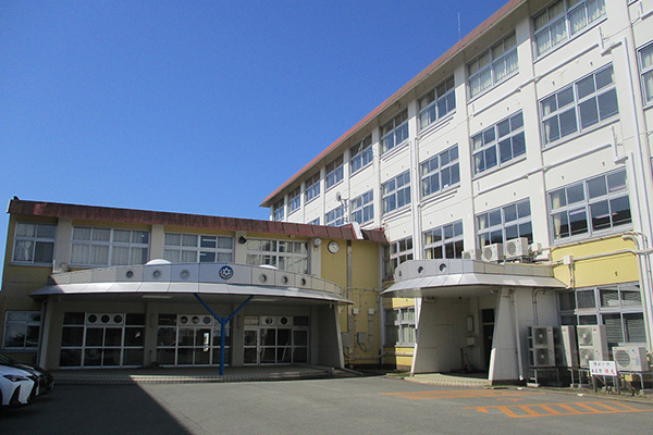 秋田県立男鹿海洋高等学校の写真